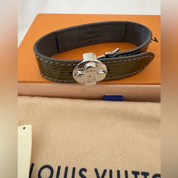 Louis Vuitton Authentic Cyber Epi Wish Bracelet - Green - Picture 1 of 12